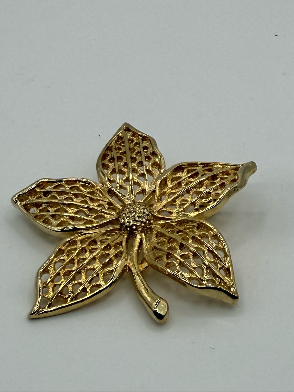 Vintage Gold Tone Poinsettia Brooch Filigree Mid Century Holiday Pin